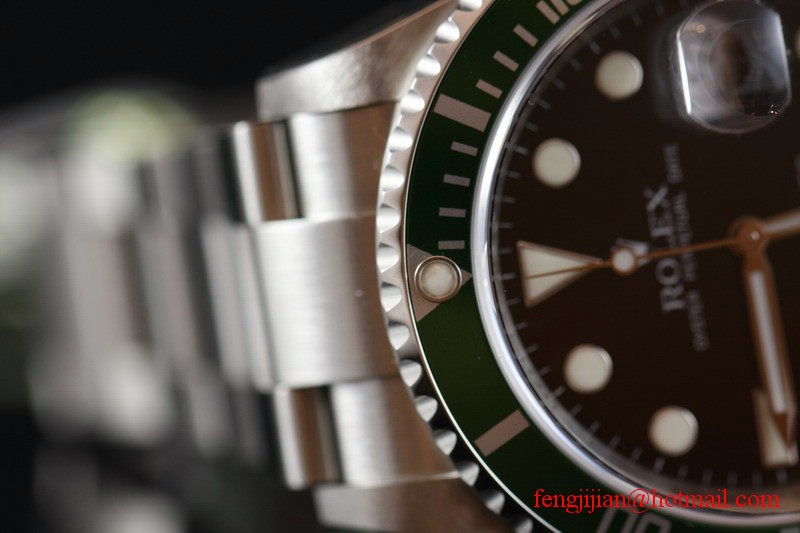 Rolex Stainless steel black dial Green Bezel Oyster Perpetual Date SUBMARINER unworn Gents wrist watch 16610LV-93250