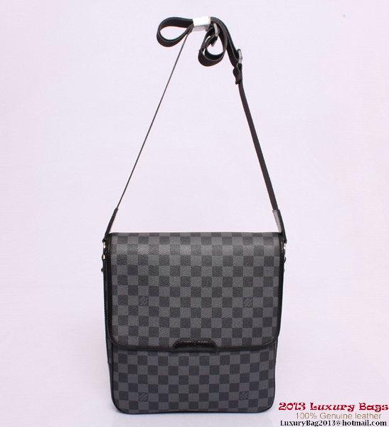 Louis Vuitton Damier Graphite Canvas Messenger Bag N56715