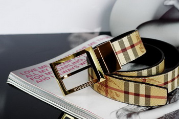 Burberry Belt B4009 Gold