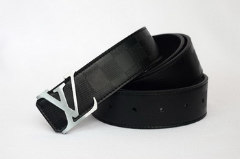 Louis Vuitton Black Leather Belt LV2057