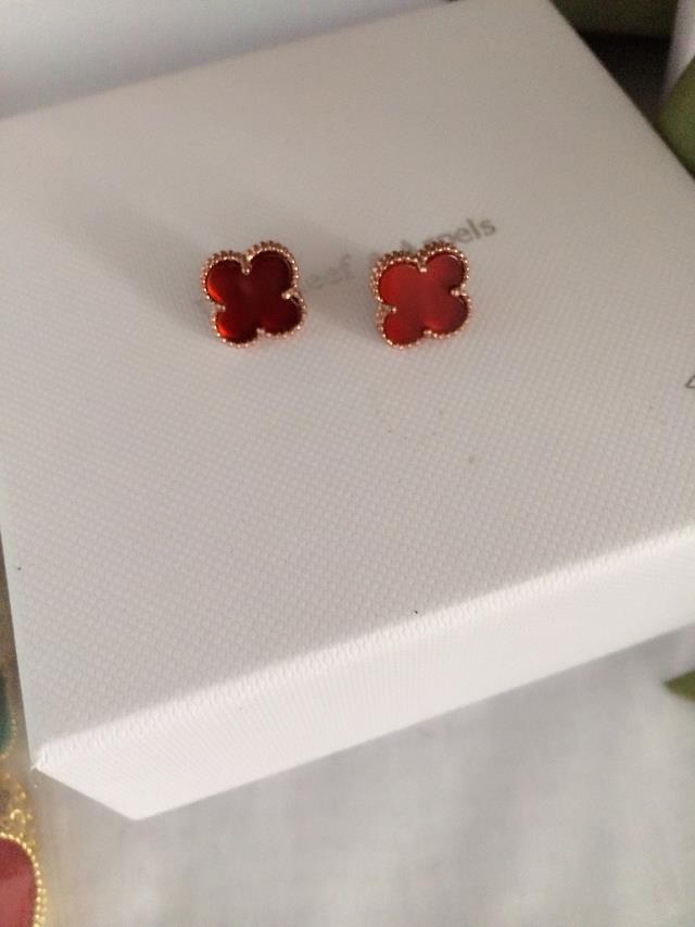 Van Cleef & Arpels Earrings VCA1214012