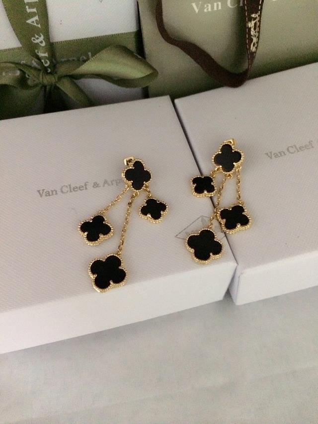 Van Cleef & Arpels Earrings VCA1214025