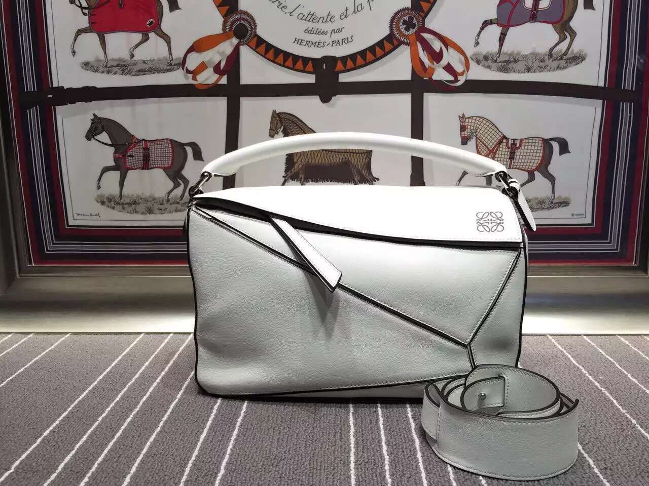 Loewe Puzzle Large Bag L9120 White