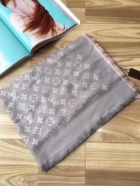 Louis Vuitton Scarf LVS9213A Louis Vuitton Scarf LVS9213A