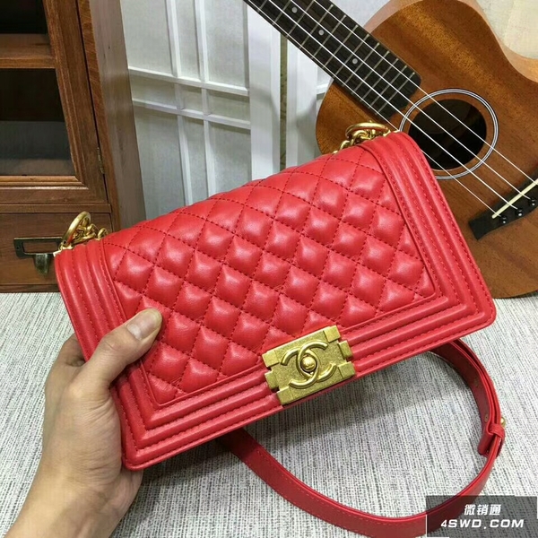 Boy Chanel Flap Shoulder Bag Sheepskin Leather 67086A Red