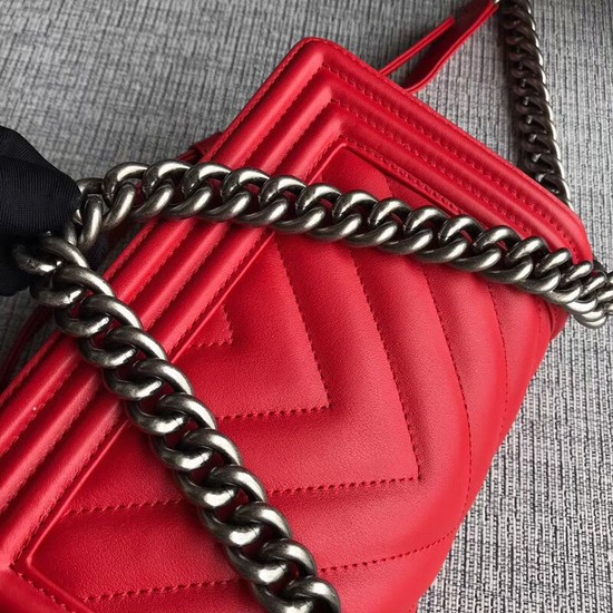 Chanel Le Boy Flap Shoulder Bag Original Calf leather A67085 Bright red silver Buckle