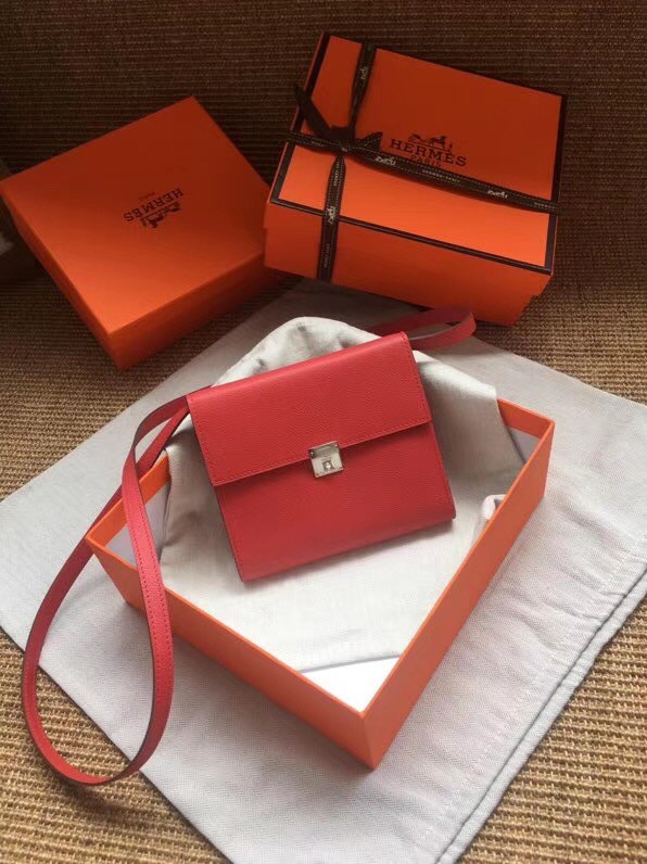 Hermes Clutch Epsom calfskin H0589 red