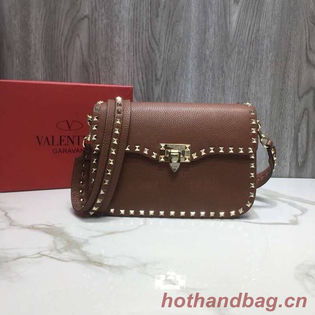 VALENTINO Rockstud grained leather messenger 0936B brown