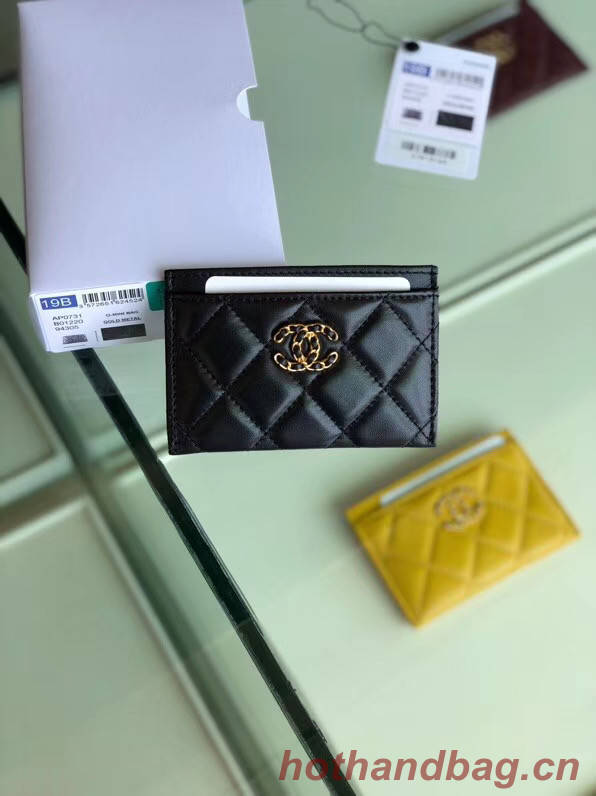 Chanel 19 Card sleeve AP0731 black