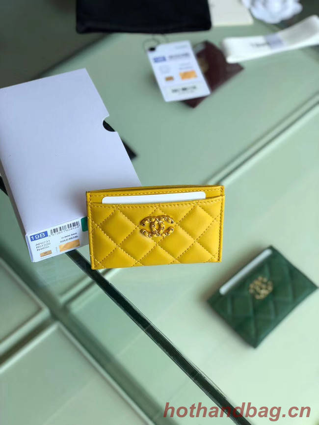 Chanel 19 Card sleeve AP0731 yellow