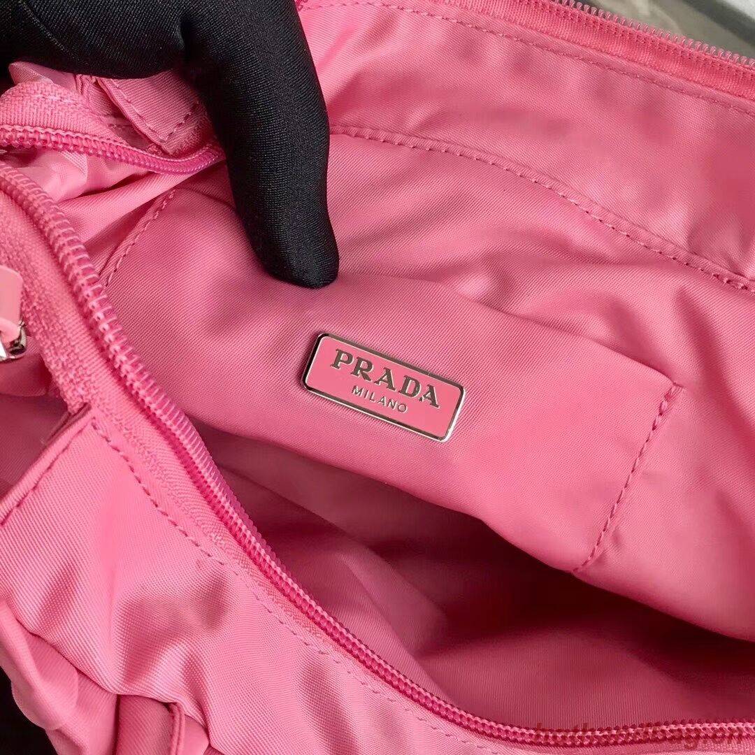 Prada Re-Edition nylon Tote bag 1BG321 pink