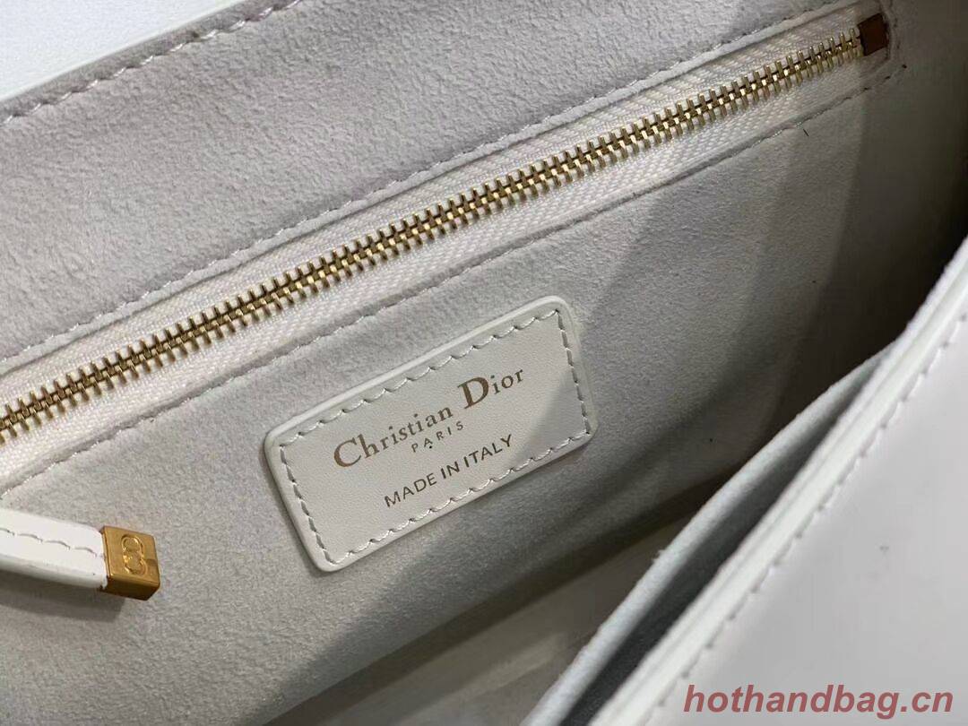 MEDIUM DIOR BOBBY BAG Box Calfskin M9319 white 