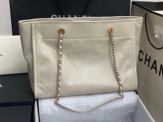 Chanel shopping bag A67001 Ecru