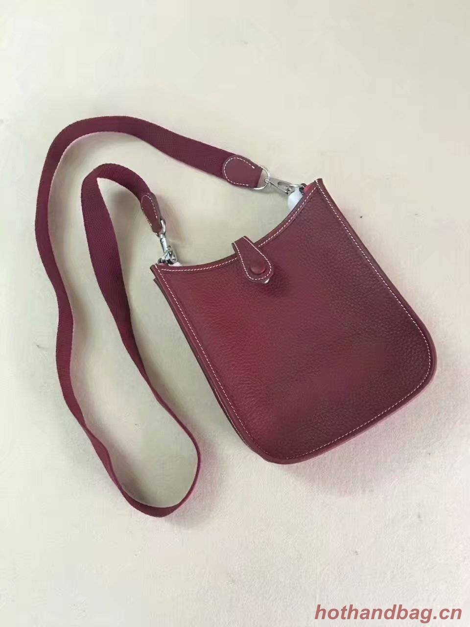 Hermes Evelyne original togo leather mini Shoulder Bag H15698 Burgundy