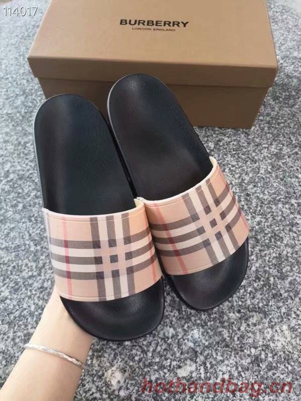 BurBerry Shoes BUR185OM-1