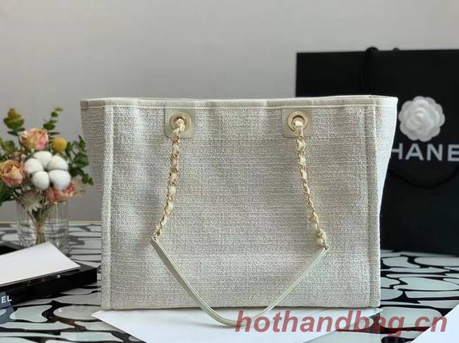 Chanel Shopping bag MM A67001 White