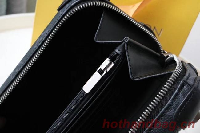 Louis Vuitton HORIZON CLUTCH M45579 black