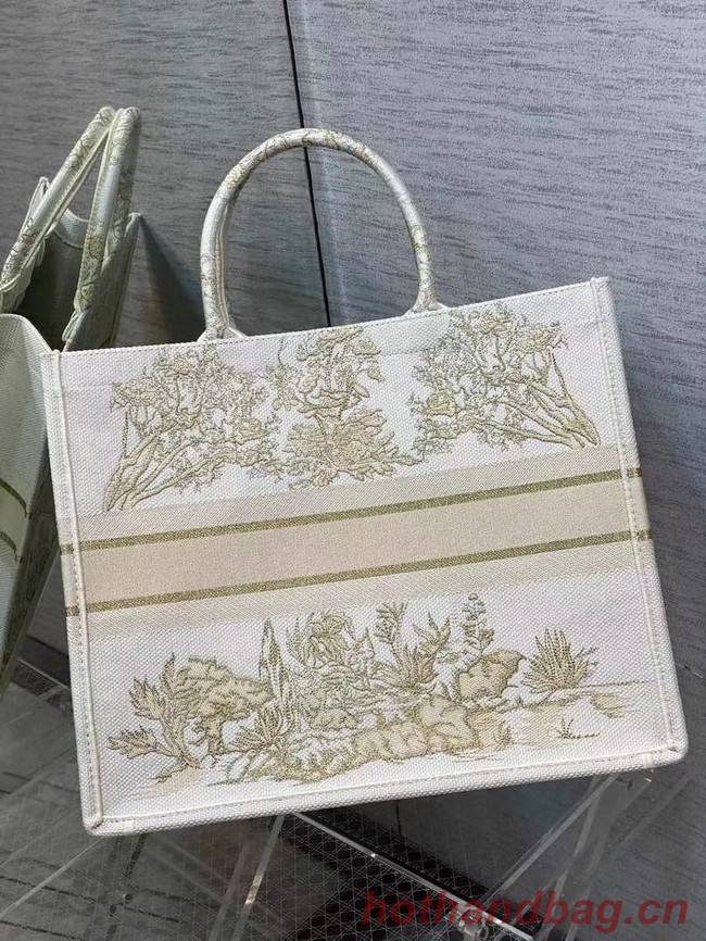 DIOR BOOK TOTE Embroidery C1286-7 cream