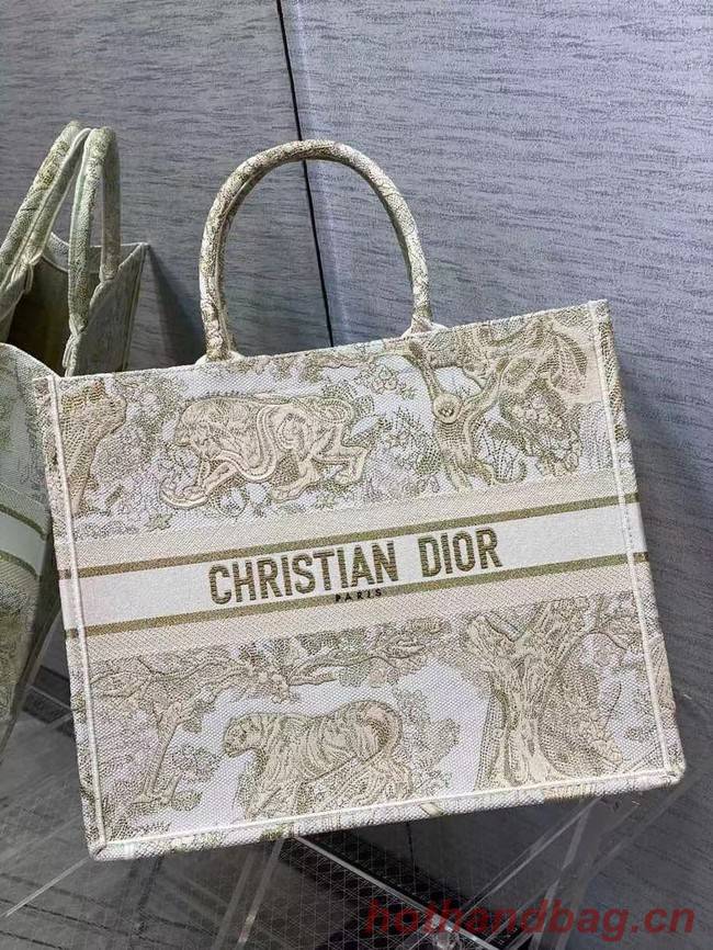 DIOR BOOK TOTE Embroidery C1286-8 cream