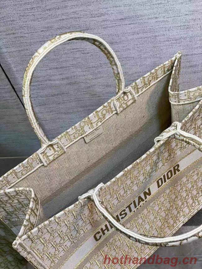 DIOR BOOK TOTE Embroidery C1286-9 cream