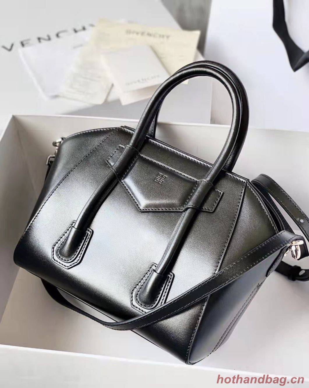 Givenchy Grained Original Calfskin Small Antigona Bag BB0512 Black