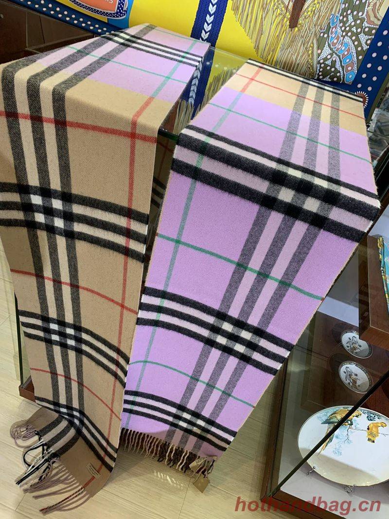 Burberry Scarf B00260