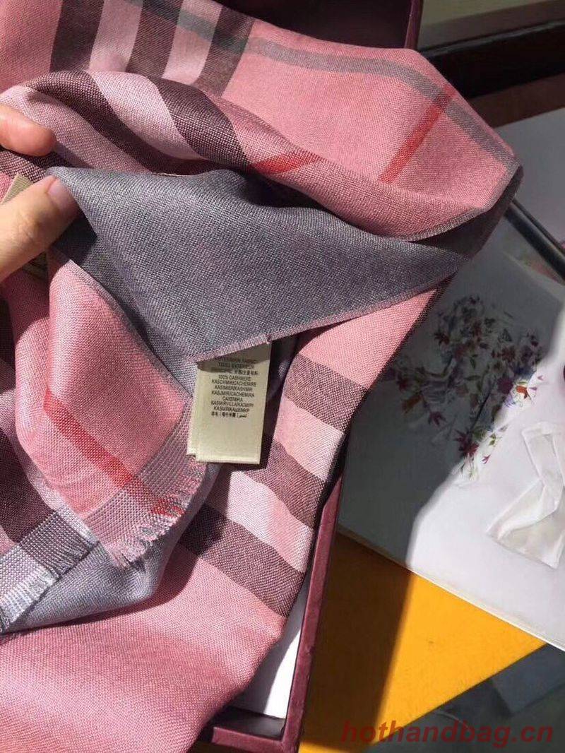 Burberry Scarf B00282