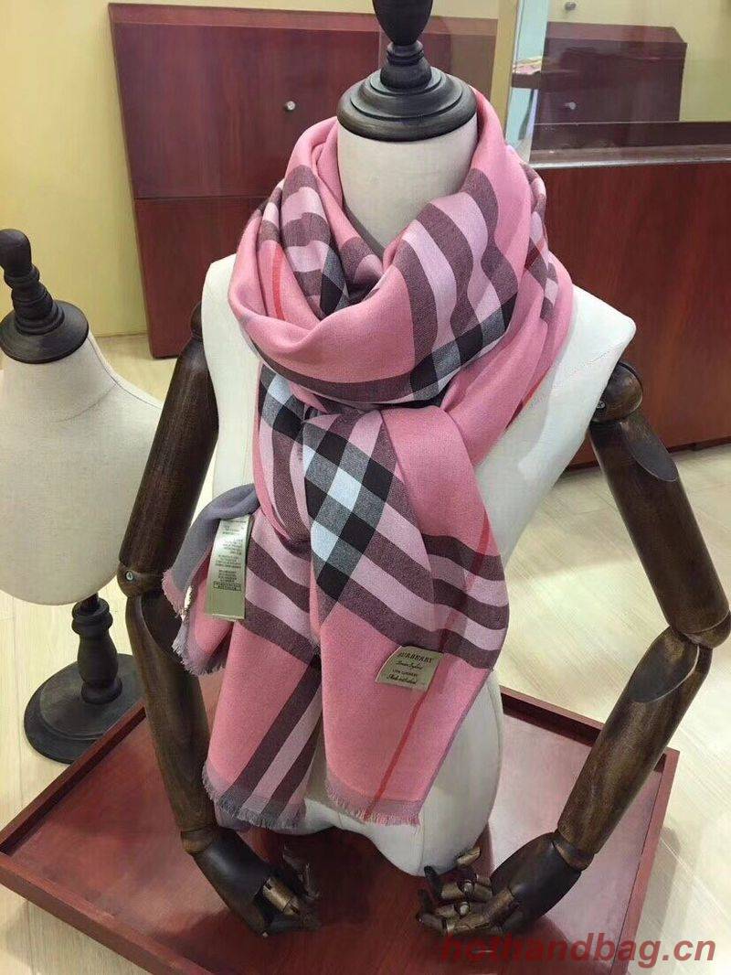 Burberry Scarf B00282