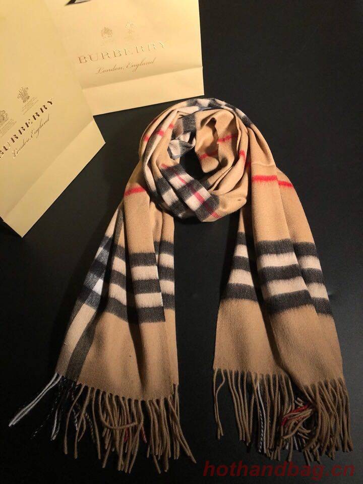 Burberry Scarf B00318