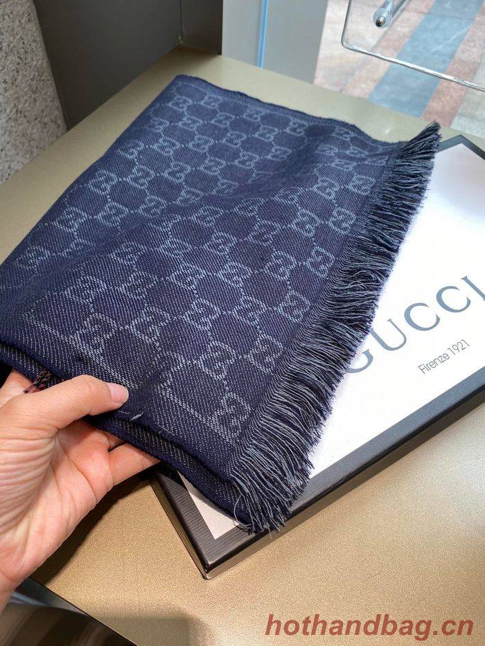 Gucci Scarf G00120