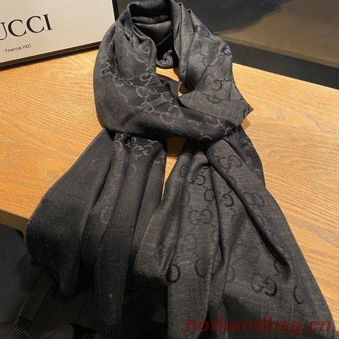 Gucci Scarf G00126