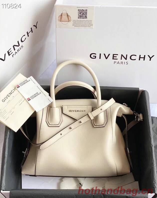 GIVENCHY Original Leather Shoulder Bag 63188 Off White