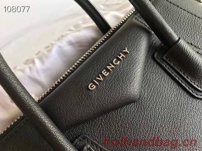 Givenchy Grained Calfskin Antigona Bag 1080 black