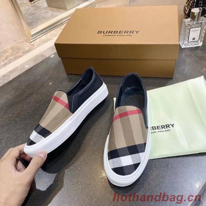 Burberry shoes BU00017