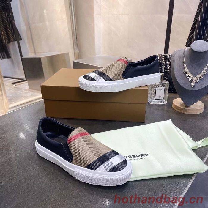 Burberry shoes BU00017