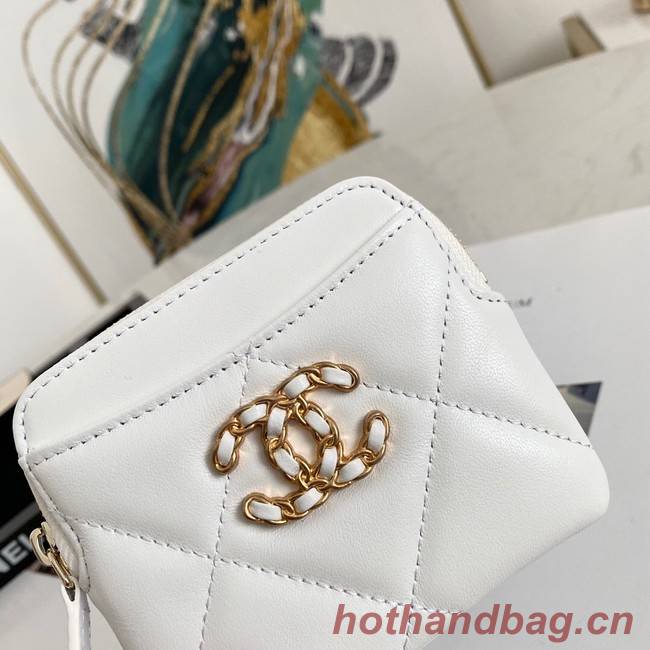 Chanel 19 Zip Card bag 82086 white