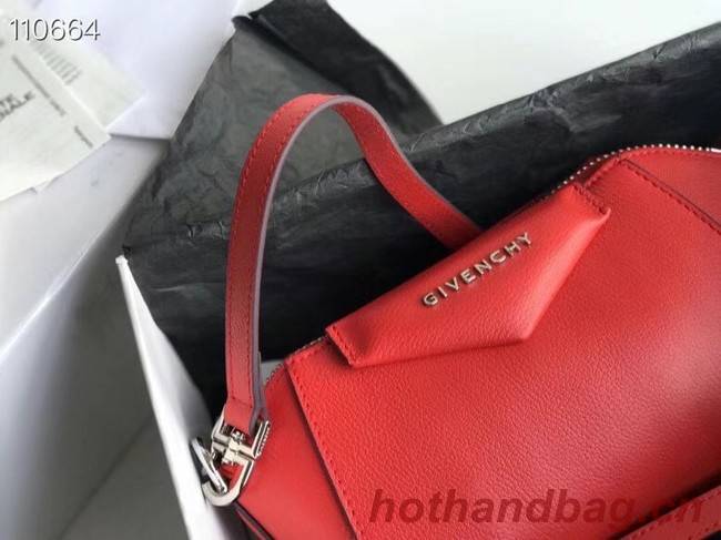 GIVENCHY Original Leather Shoulder Bag 1870 red