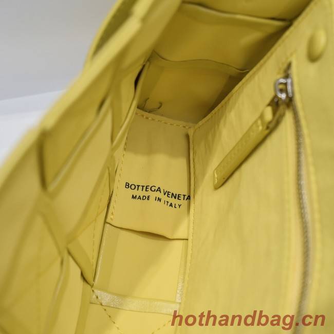 Bottega Veneta CASSETTE 018101 yellow