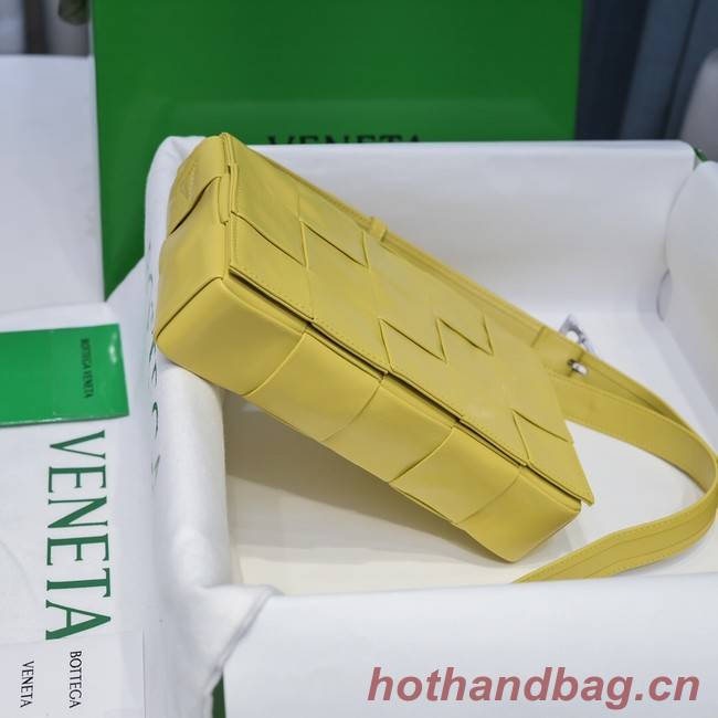 Bottega Veneta CASSETTE 018101 yellow