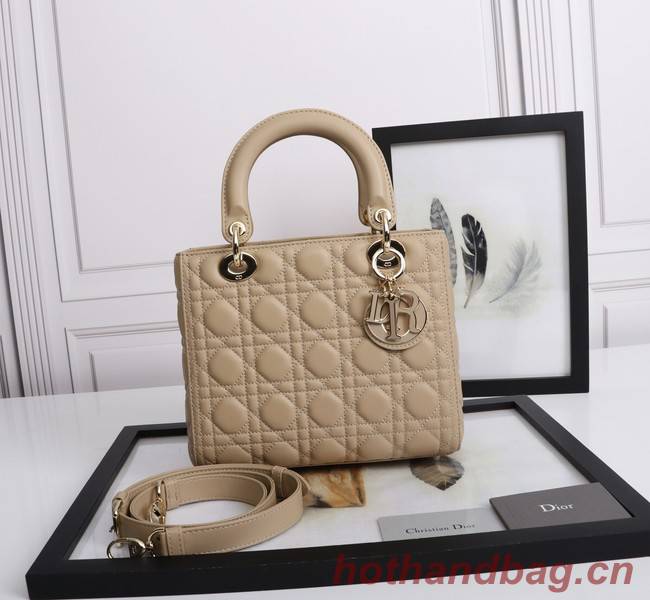 MEDIUM LADY DIOR BAG Cannage Lambskin M0565E apricot