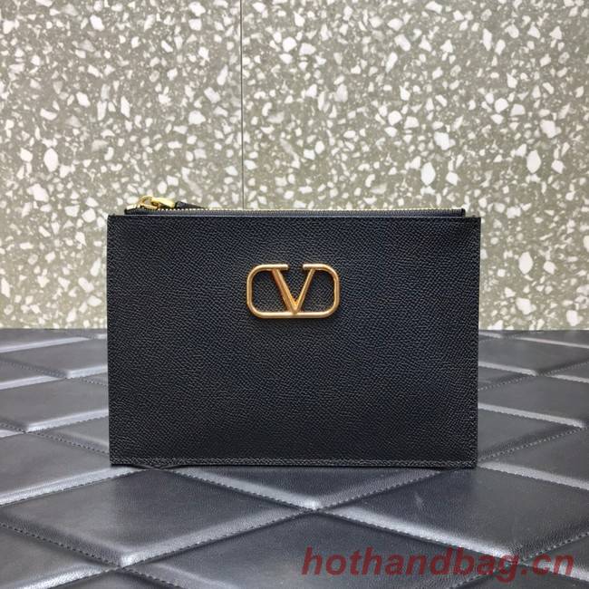 VALENTINO GARAVANI Stud Sign Grained Calfskin clutch bag 0620 black