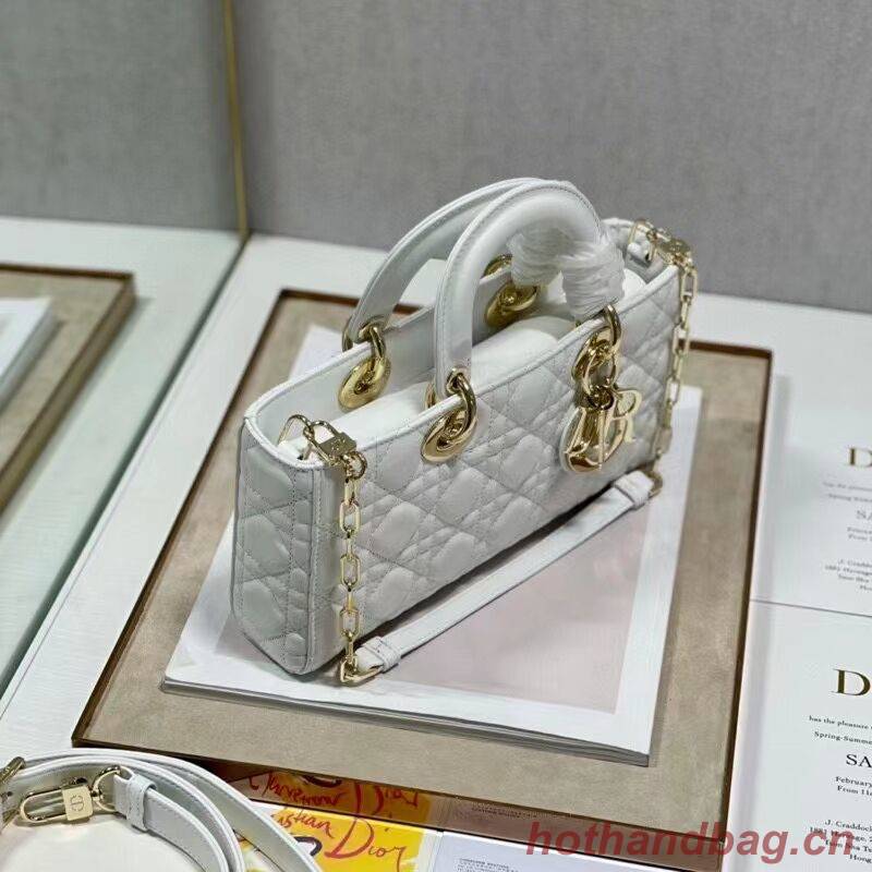 MEDIUM LADY DIOR BAG Cannage Lambskin C2820 white