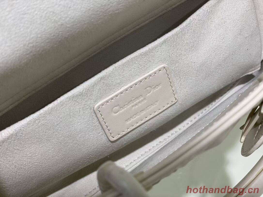 MEDIUM LADY DIOR BAG Cannage Lambskin C2811 CREAM