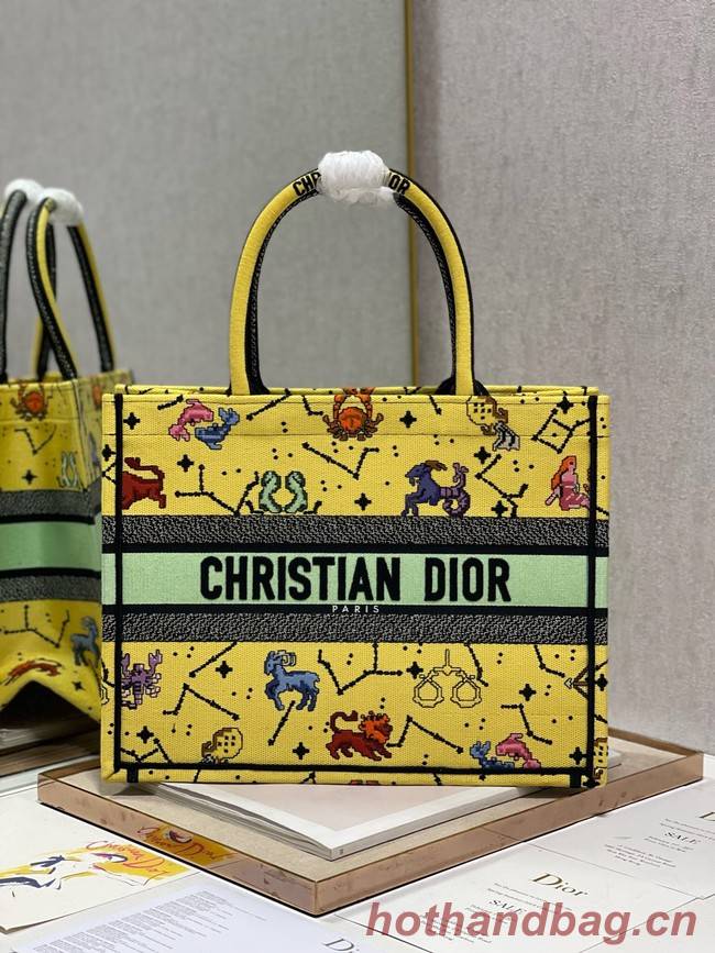 MEDIUM DIOR BOOK TOTE Embroidery M1296ZRUV-5