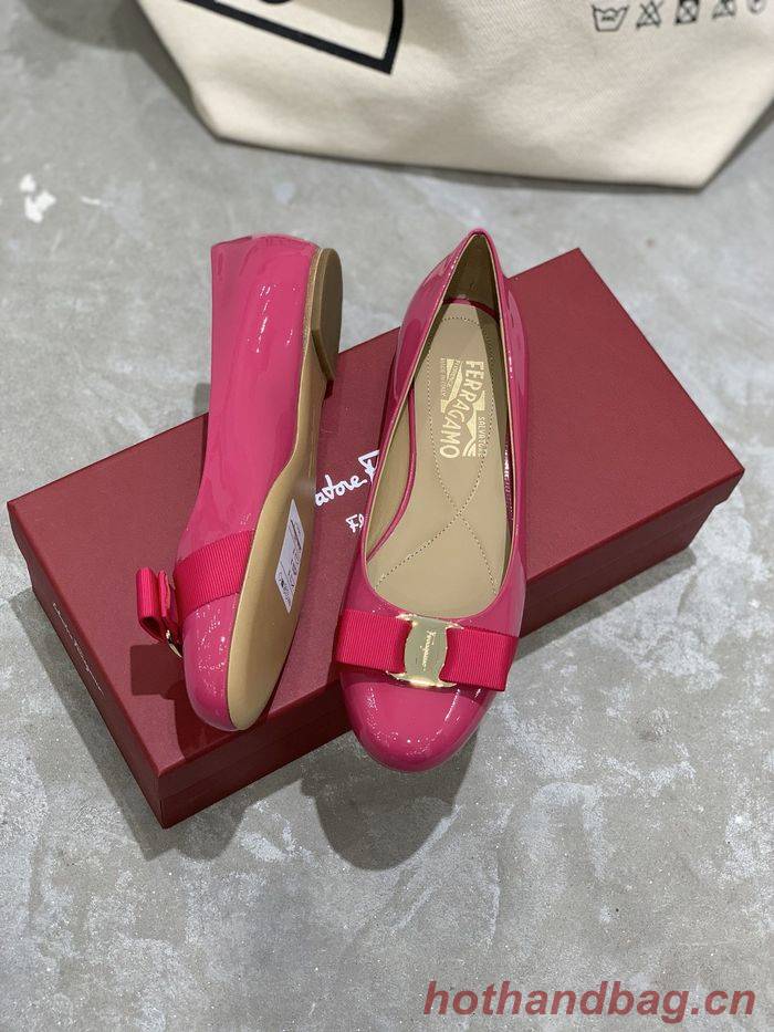 Ferragamo Shoes FMS00038