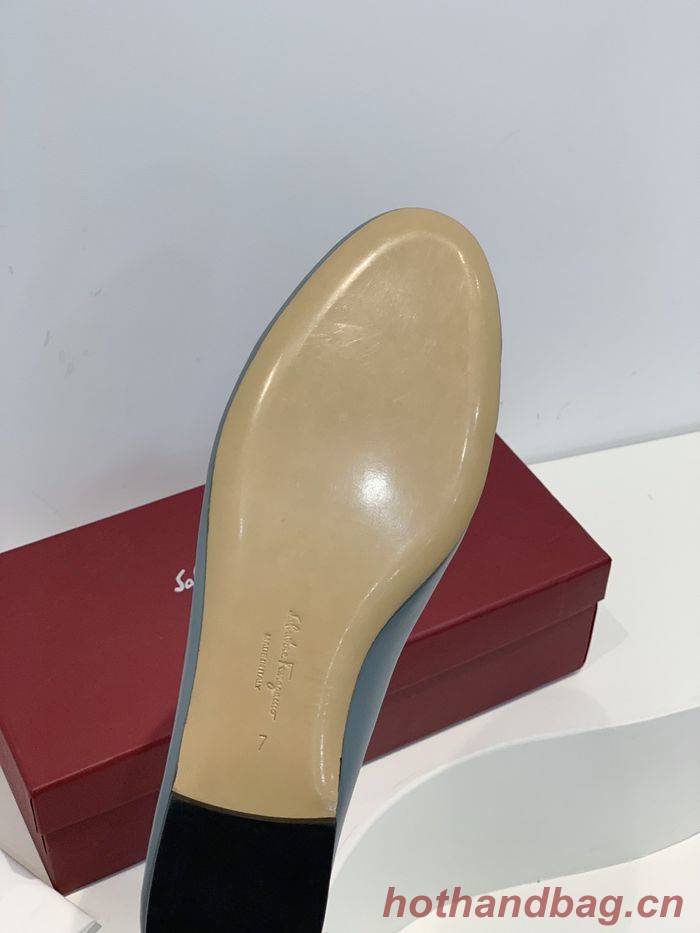 Ferragamo Shoes FMS00050