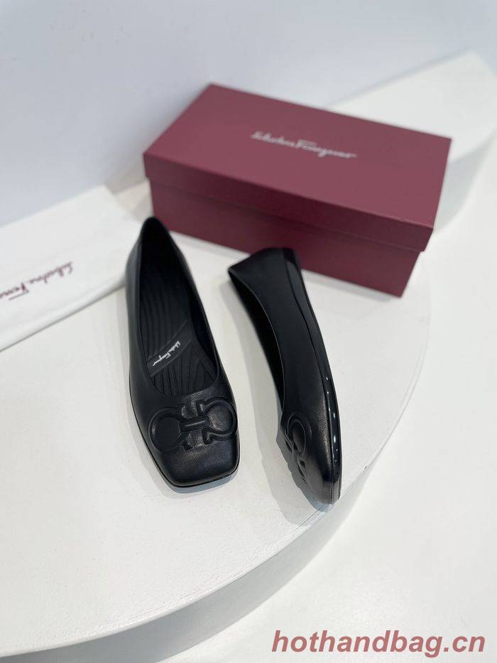 Ferragamo Shoes FMS00053