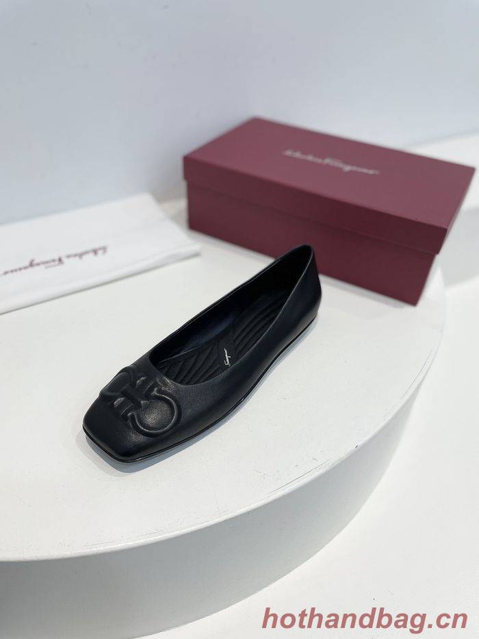 Ferragamo Shoes FMS00053