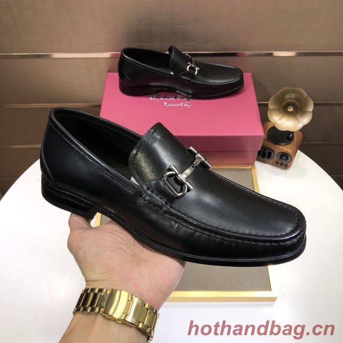 Ferragamo Shoes FMS00062