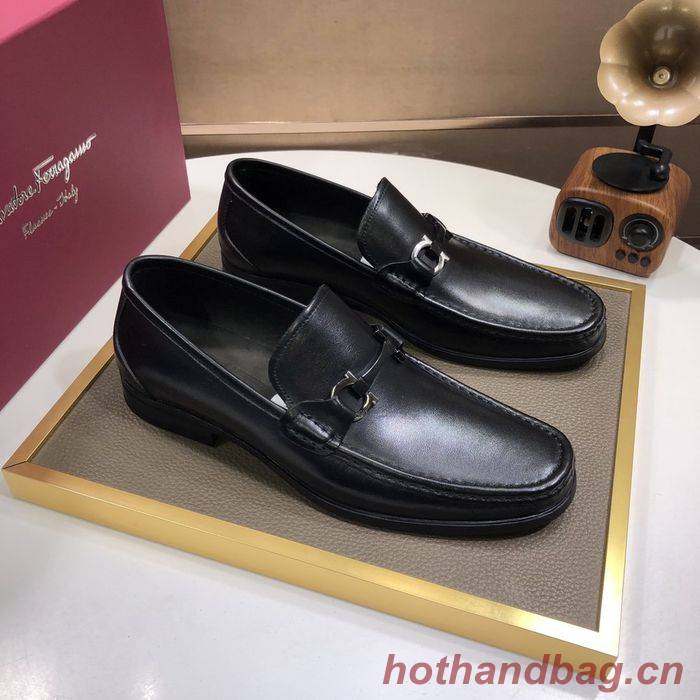 Ferragamo Shoes FMS00066